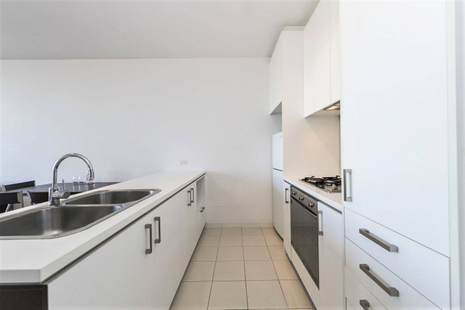1604, 483 Swanston Street, Melbourne - Thumbnail 2