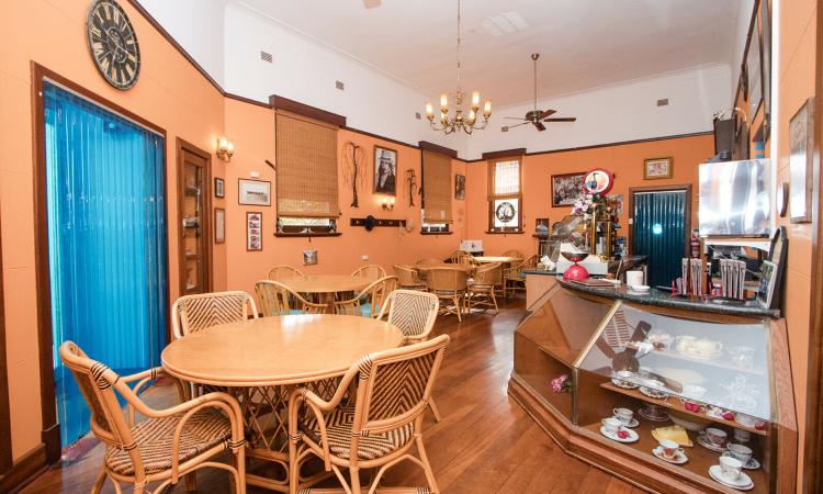 Freehold Cafe & Residence