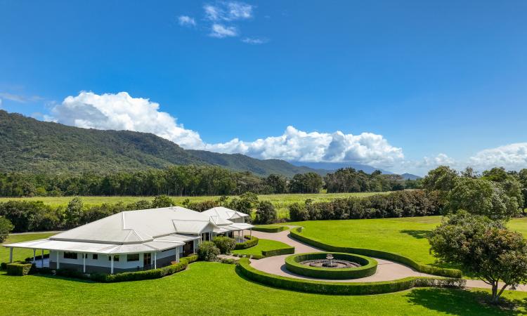 Paradise Found - 18 Ferrero Rd, Port Douglas