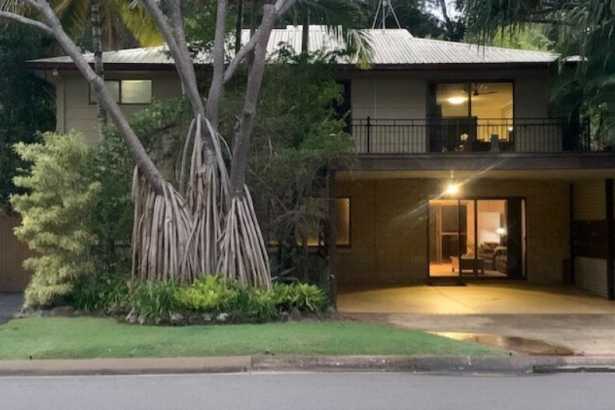 🌴 LEMAC – Coastal Living with Space, Privacy & Direct Beach Access