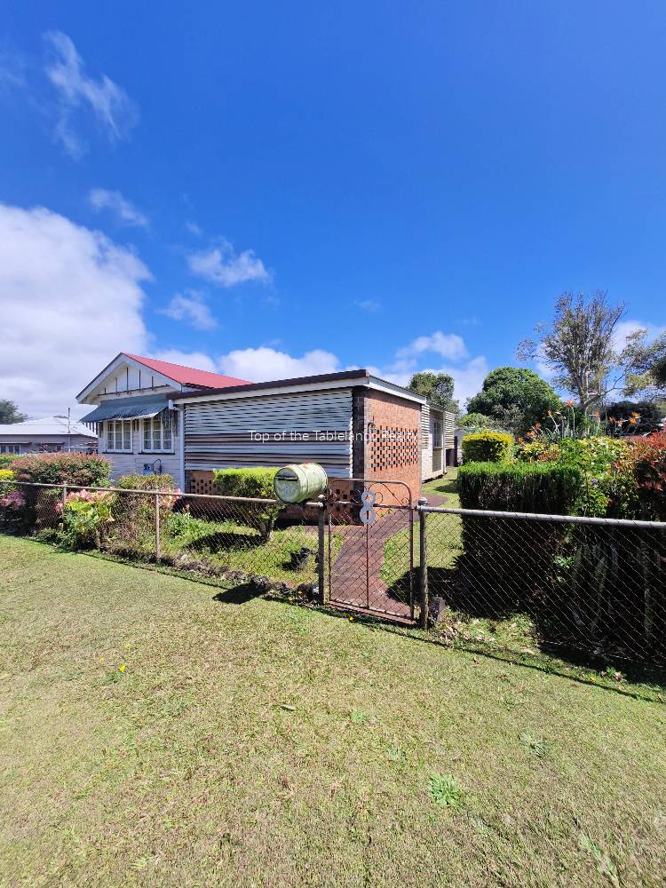 8 Wakooka Street, Ravenshoe - Image 1