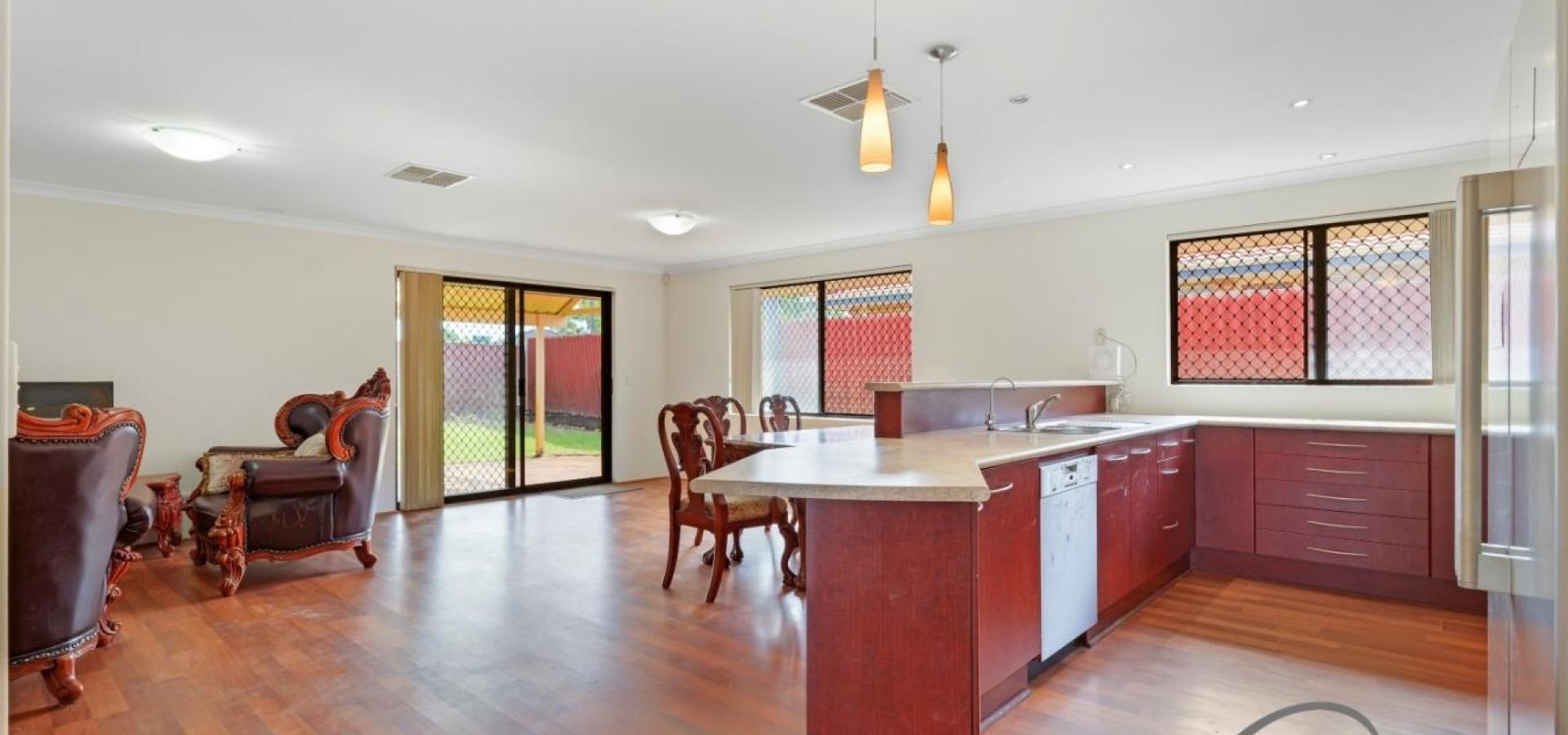 SPACIOUS HOME IN CONDITIONAL RHSZ!