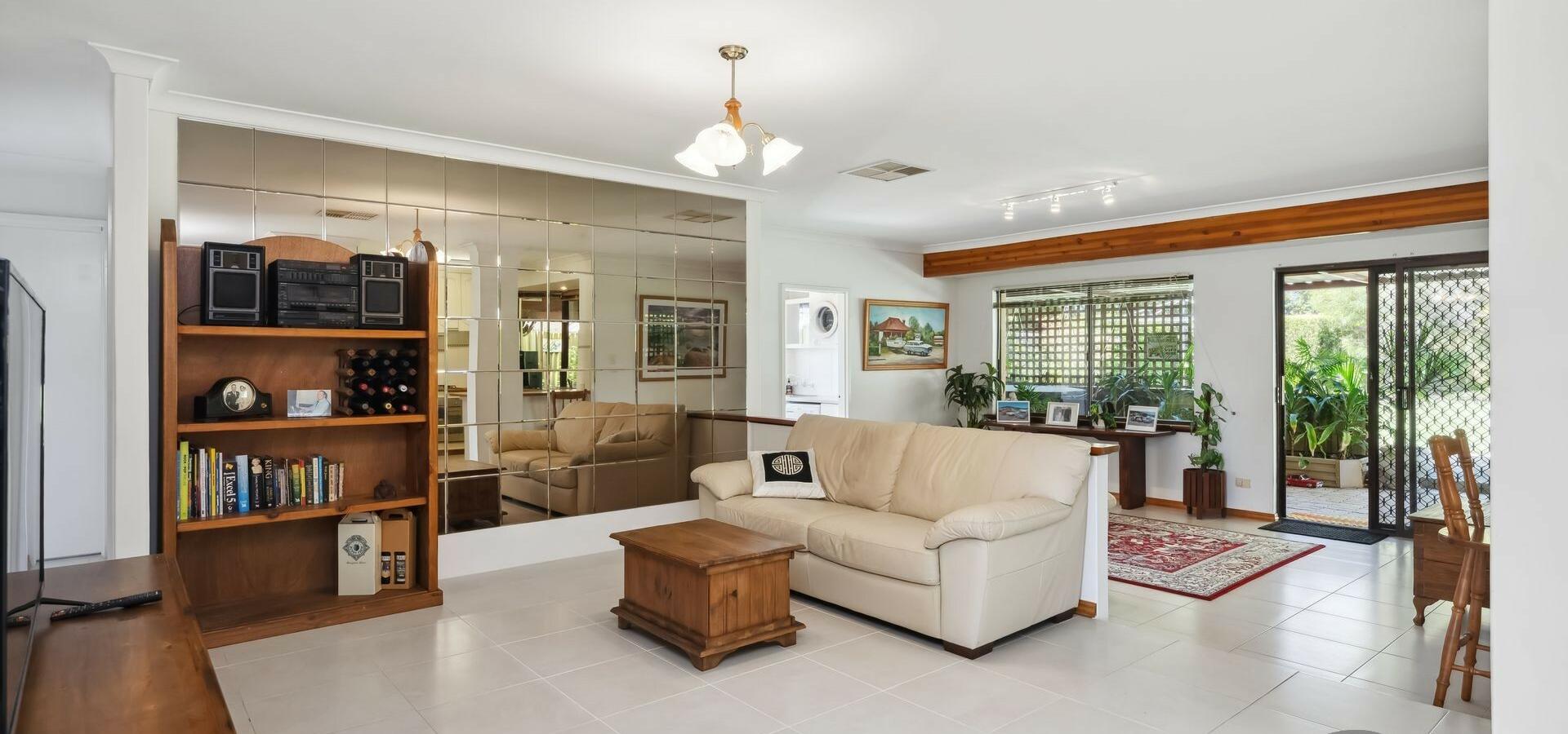 UNDER OFFER!!
