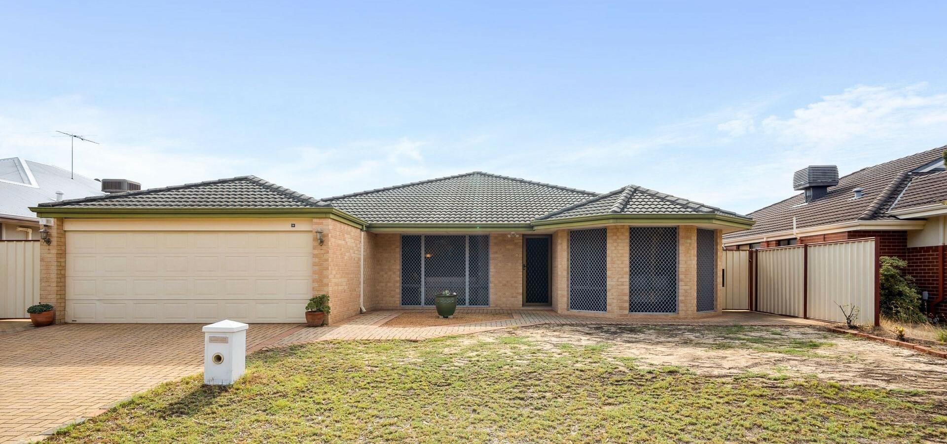 Freshly Updated Family Entertainer in Prime Southern River Location.
