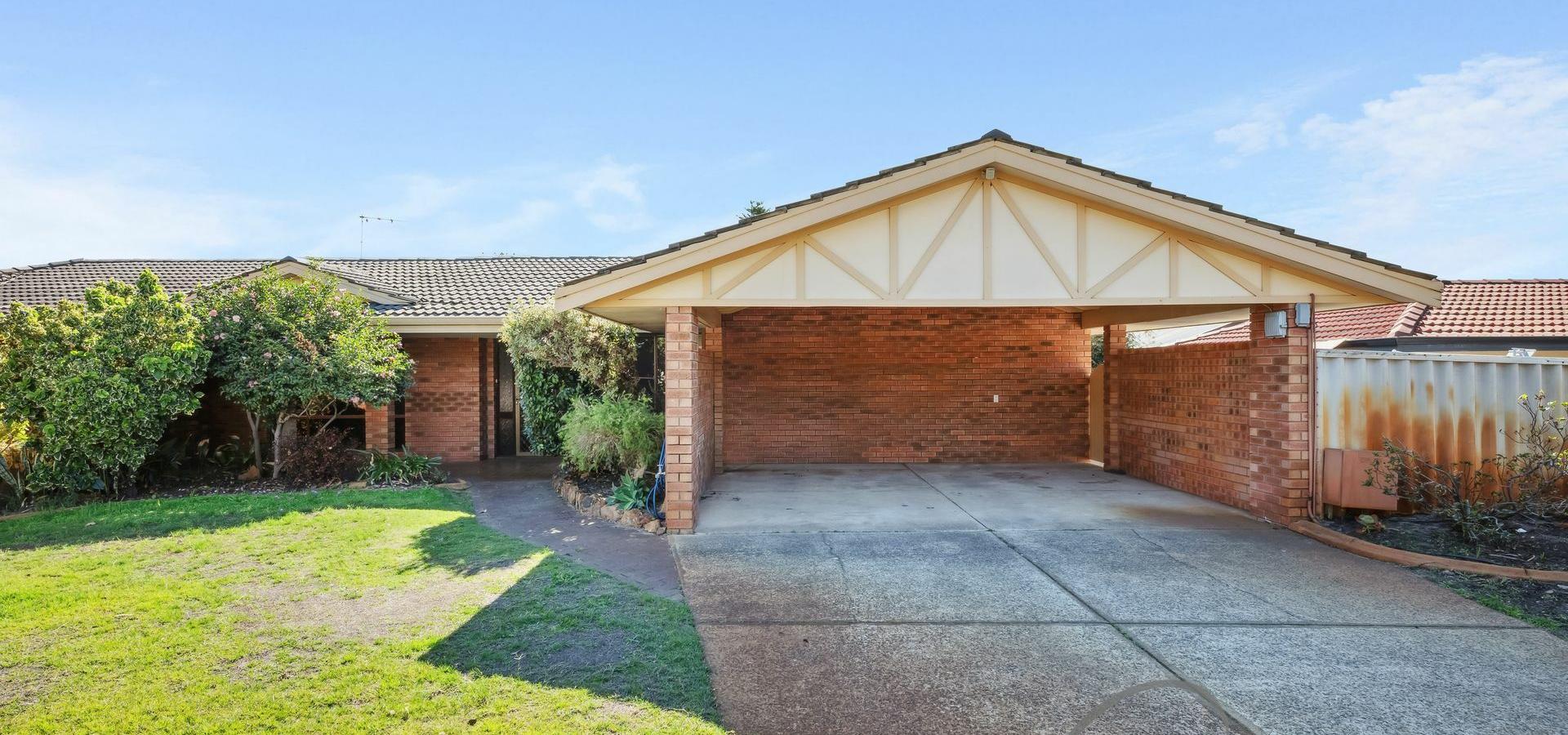 FABULOUS HOME IN OBERTHUR PRIMARY ZONE!