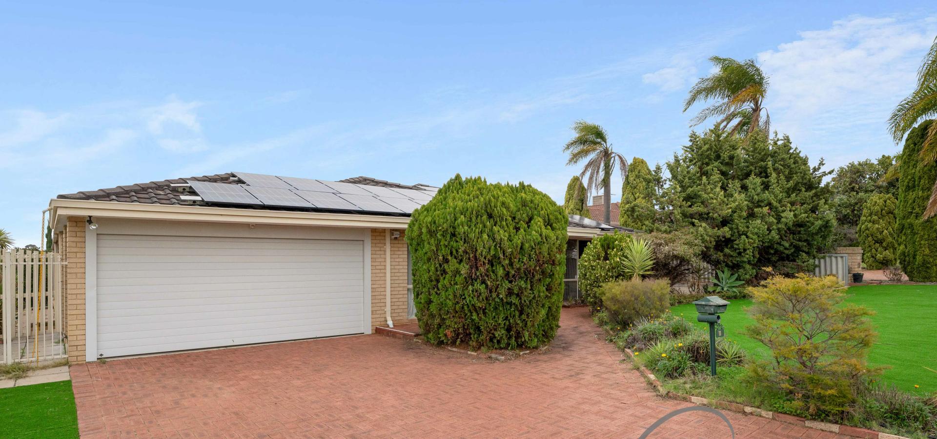 BEAUTIFULLY RENOVATED HOME ON POTENTIALLY SUBDIVIDABLE BLOCK!