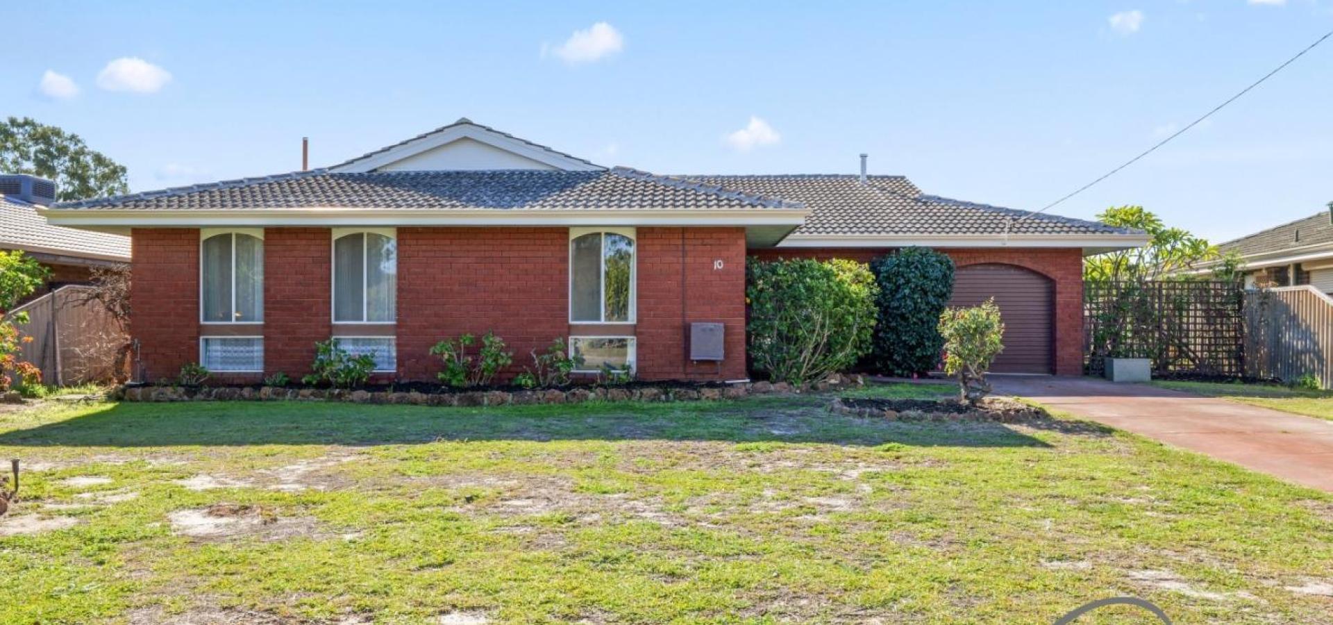 UNDER OFFER!