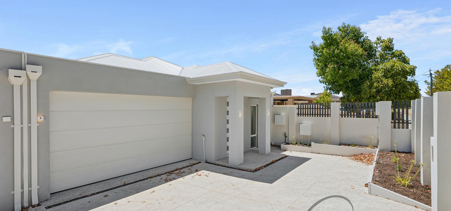 BRAND NEW STREET FACING RHSZ HOME!