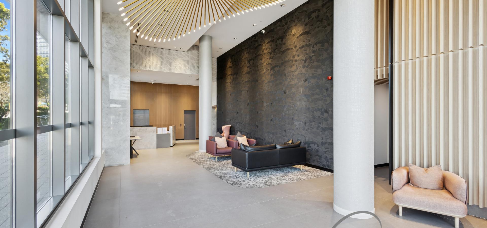 Luxury Resort Style Living – 3-Bedroom Apartment with Spectacular Water views