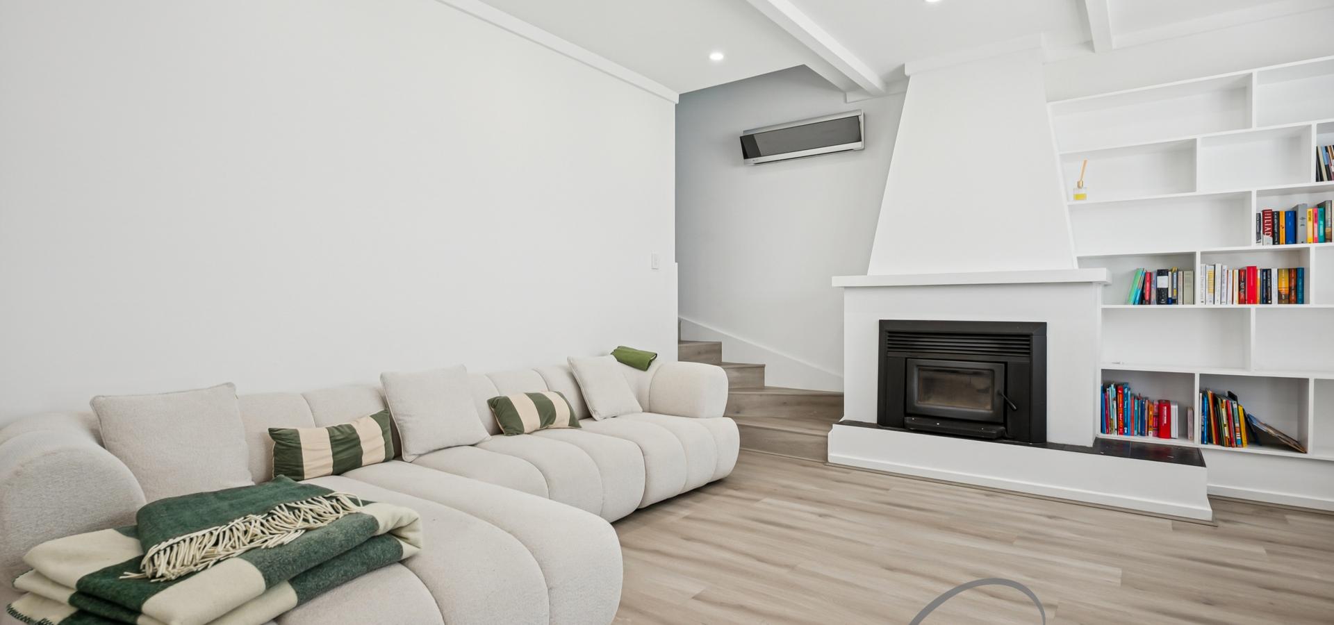 EXQUISITE RENOVATED RHSZ HOME!