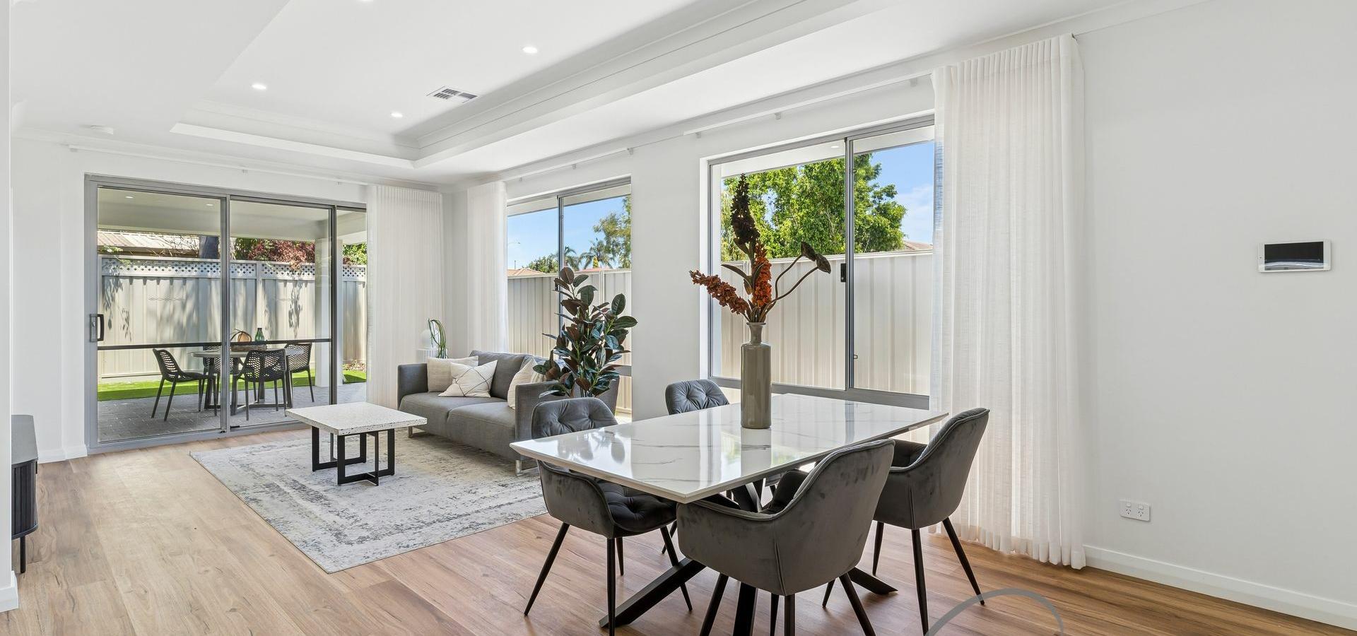 MODERN BRAND NEW HIGH SPEC HOME!