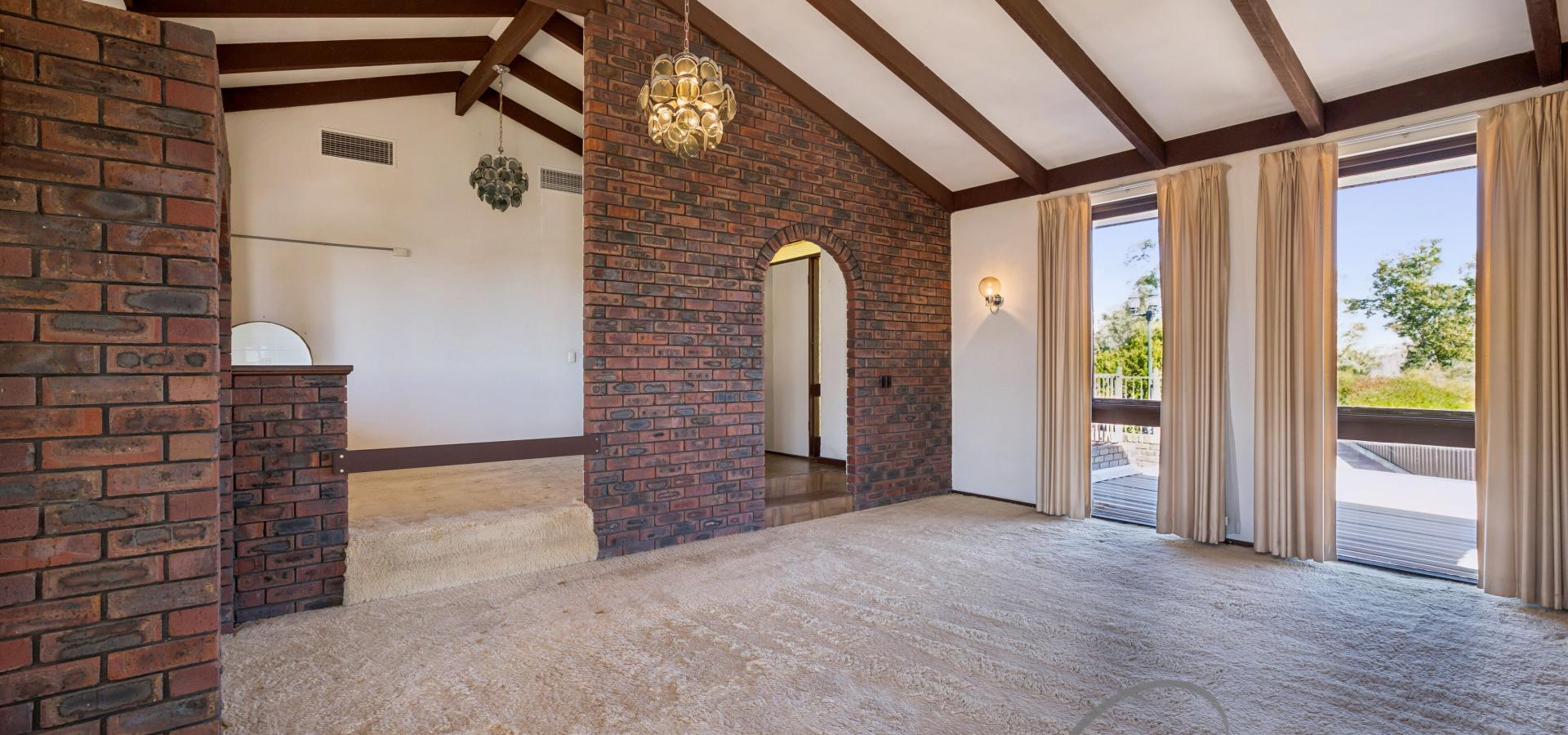 NEW PRICE! RHSZ HOME WITH CAPTIVATING CITY VIEW!