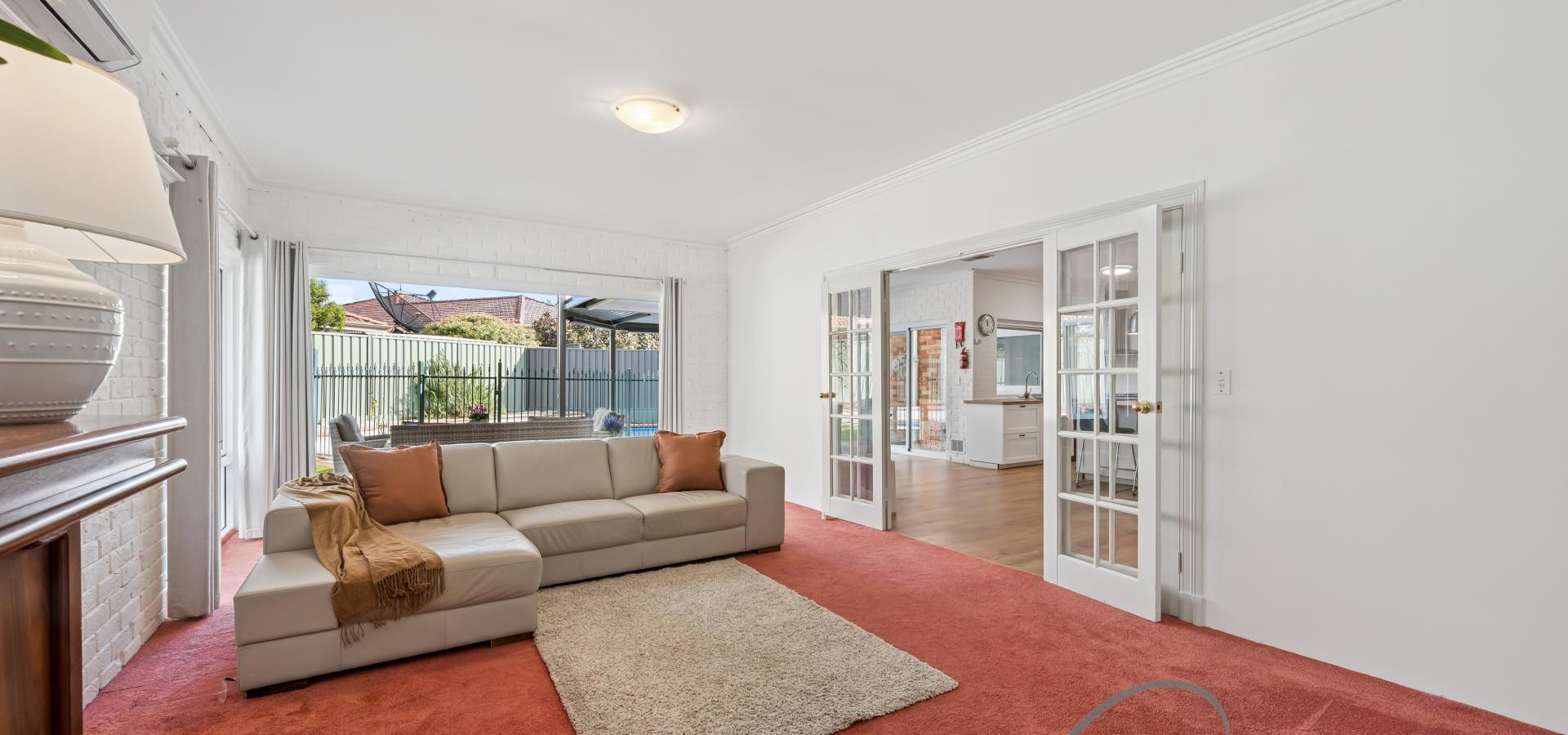 NEW PRICE! EXCEPTIONAL FAMILY LIVING IN A PRESTIGIOUS RHSZ LOCALE