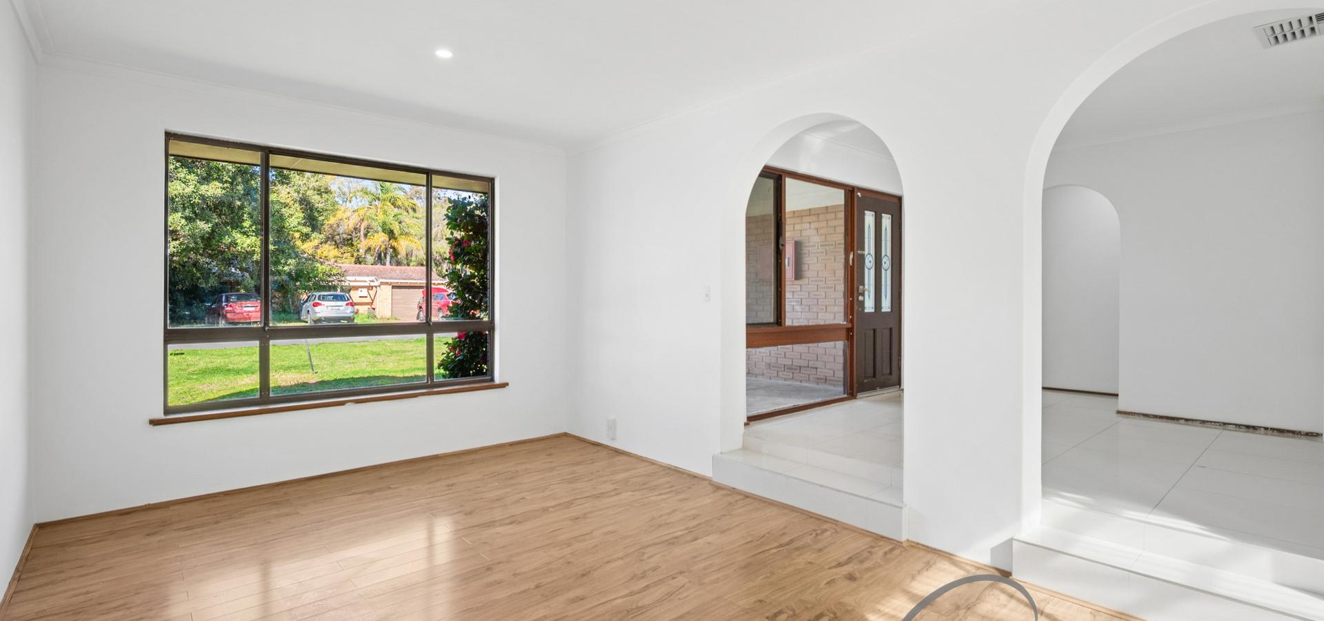 MUST BE SOLD! UPDATED SPACIOUS FAMILY HOME