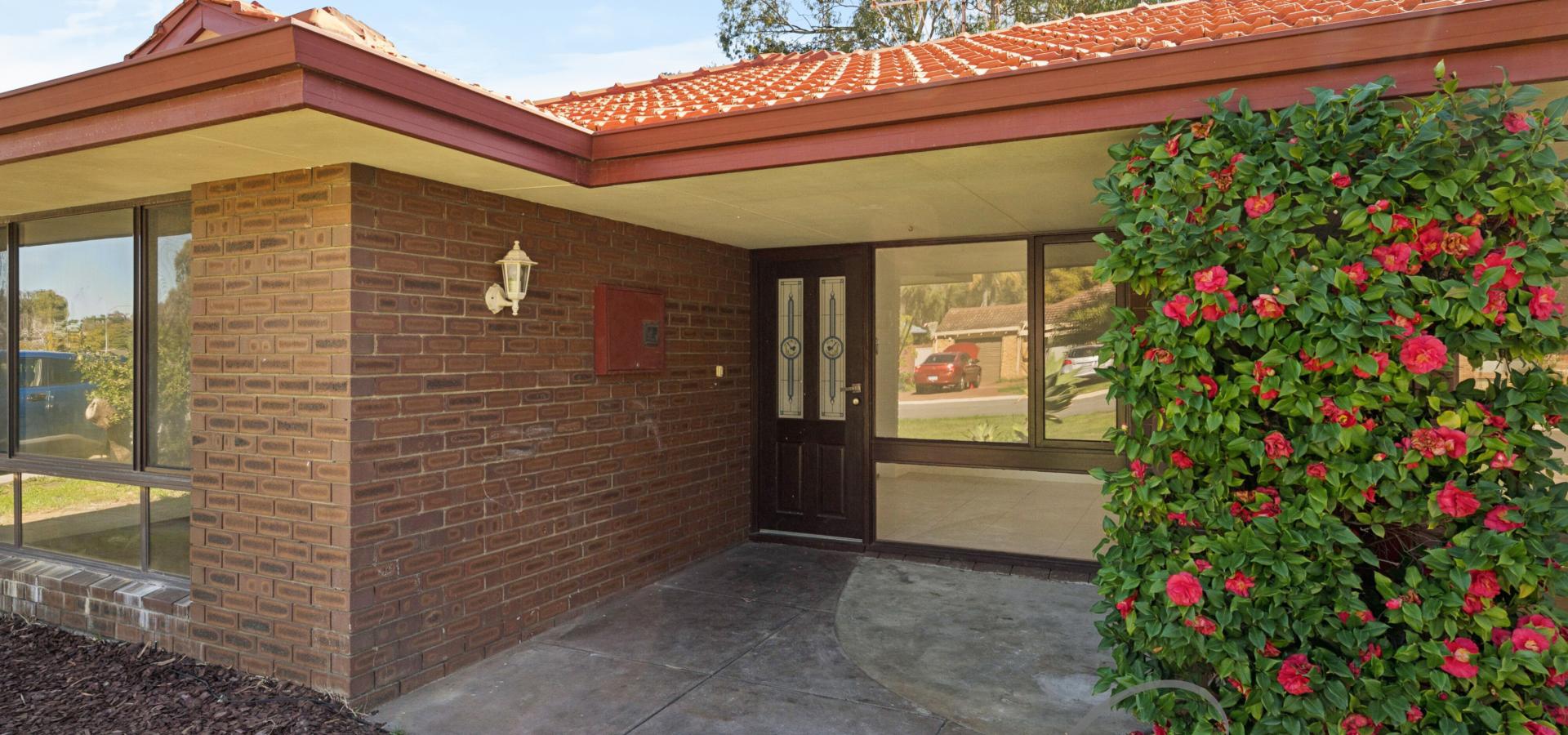 UPDATED SPACIOUS FAMILY HOME