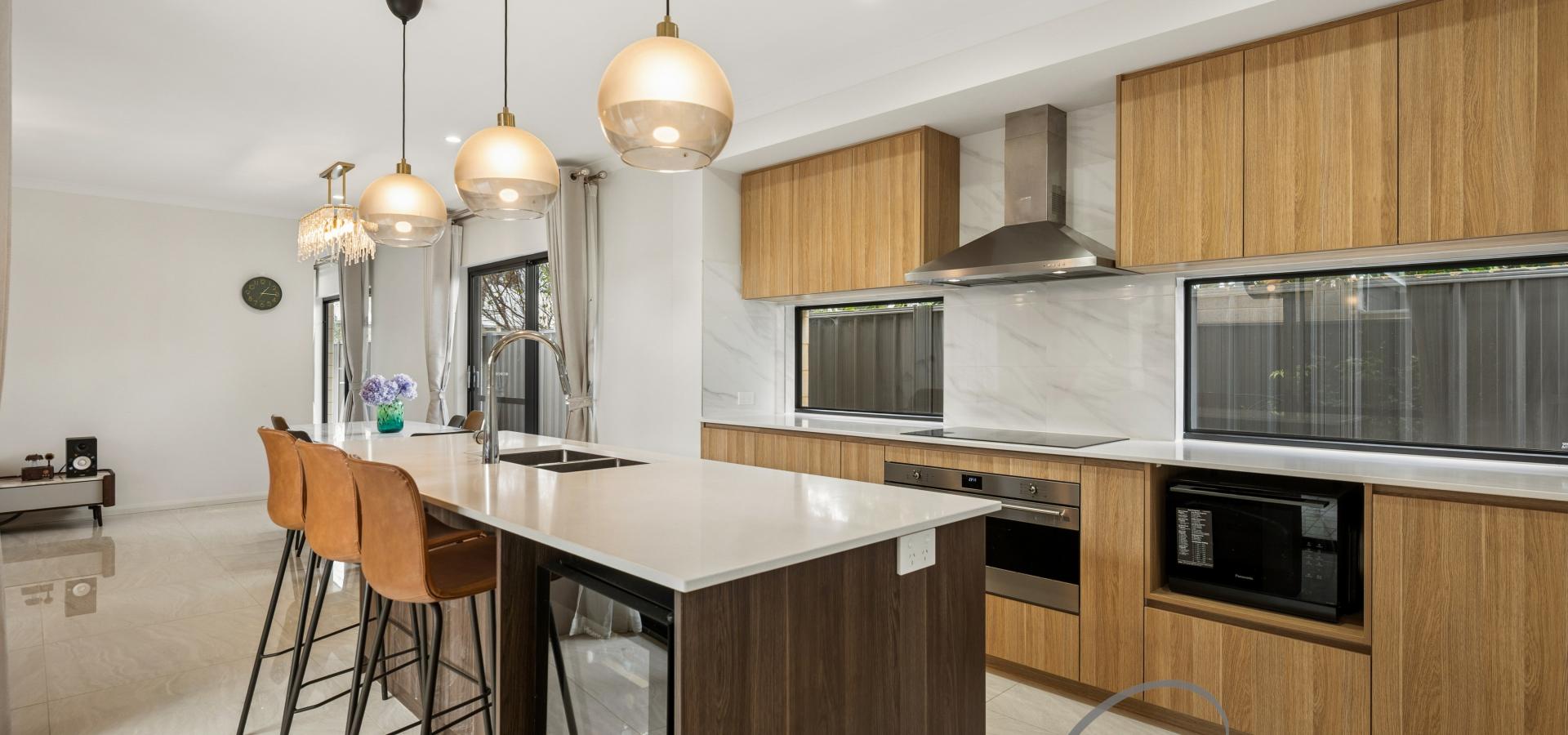 CIRCA 2021 BUILT GREEN TITLE STREET FACING MODERN LUXURY HOME