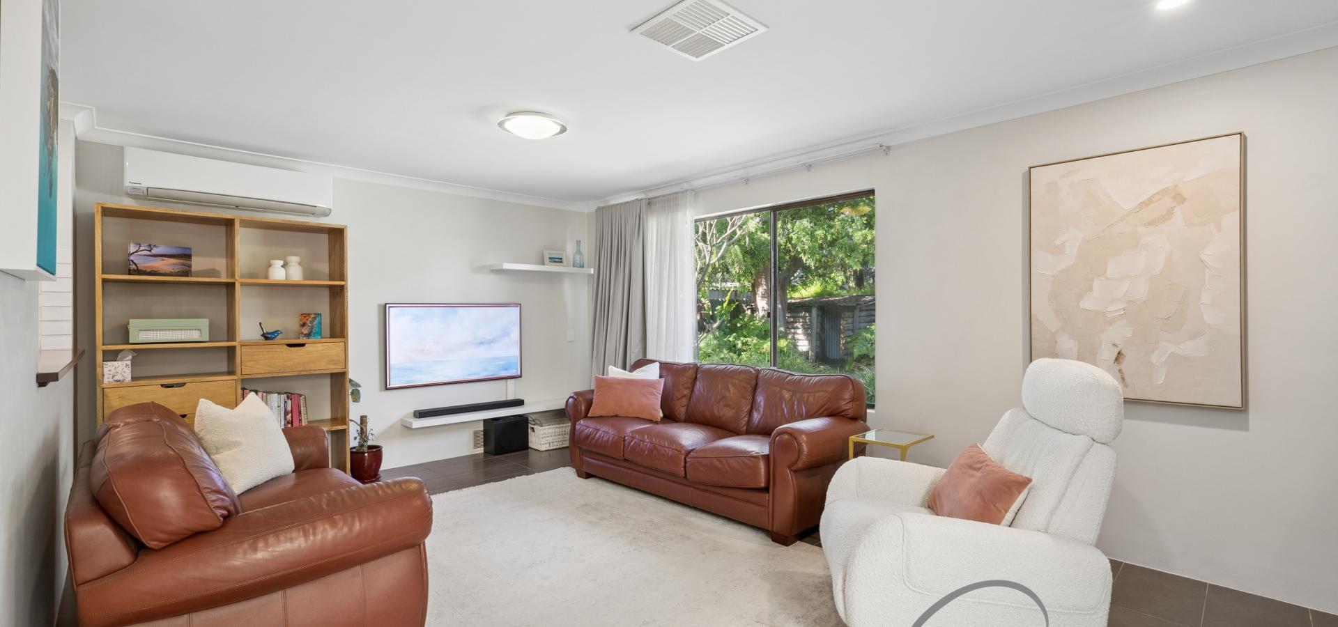 RENOVATED FAMILY HOME IN CUL DE SAC