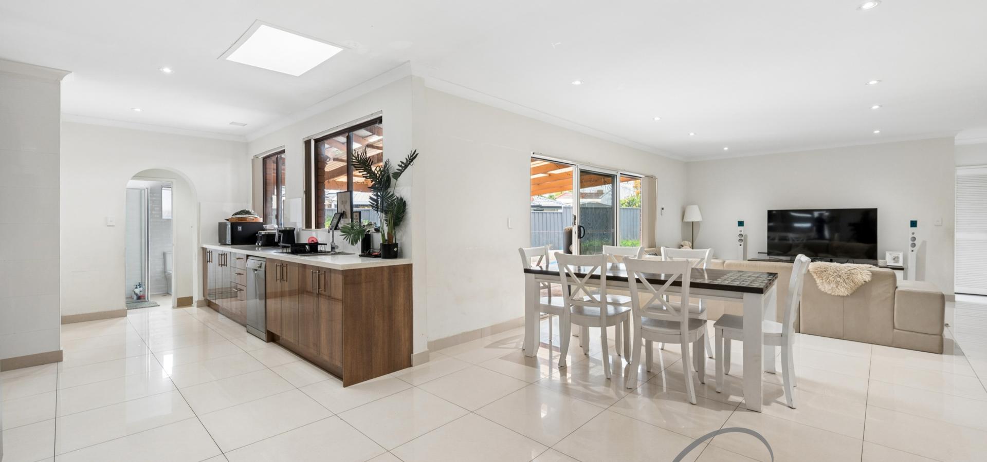 OUTSTANDING LOCATION CLOSE TO AMENITIES ON POTENTIALLY SUBDIVIDABLE BLOCK