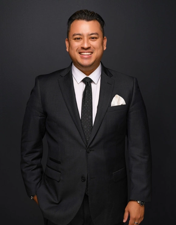 Ricky Tan consultant-image