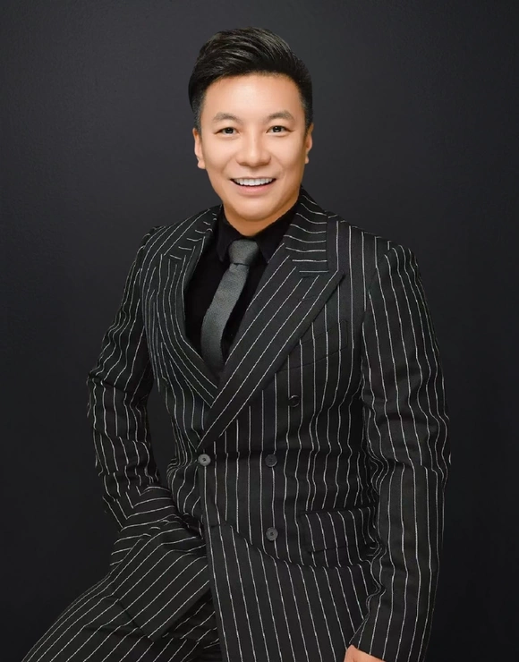 Terry Wang consultant-image