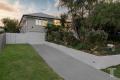 Family Living in the Mansfield High & Wishart State School Catchment