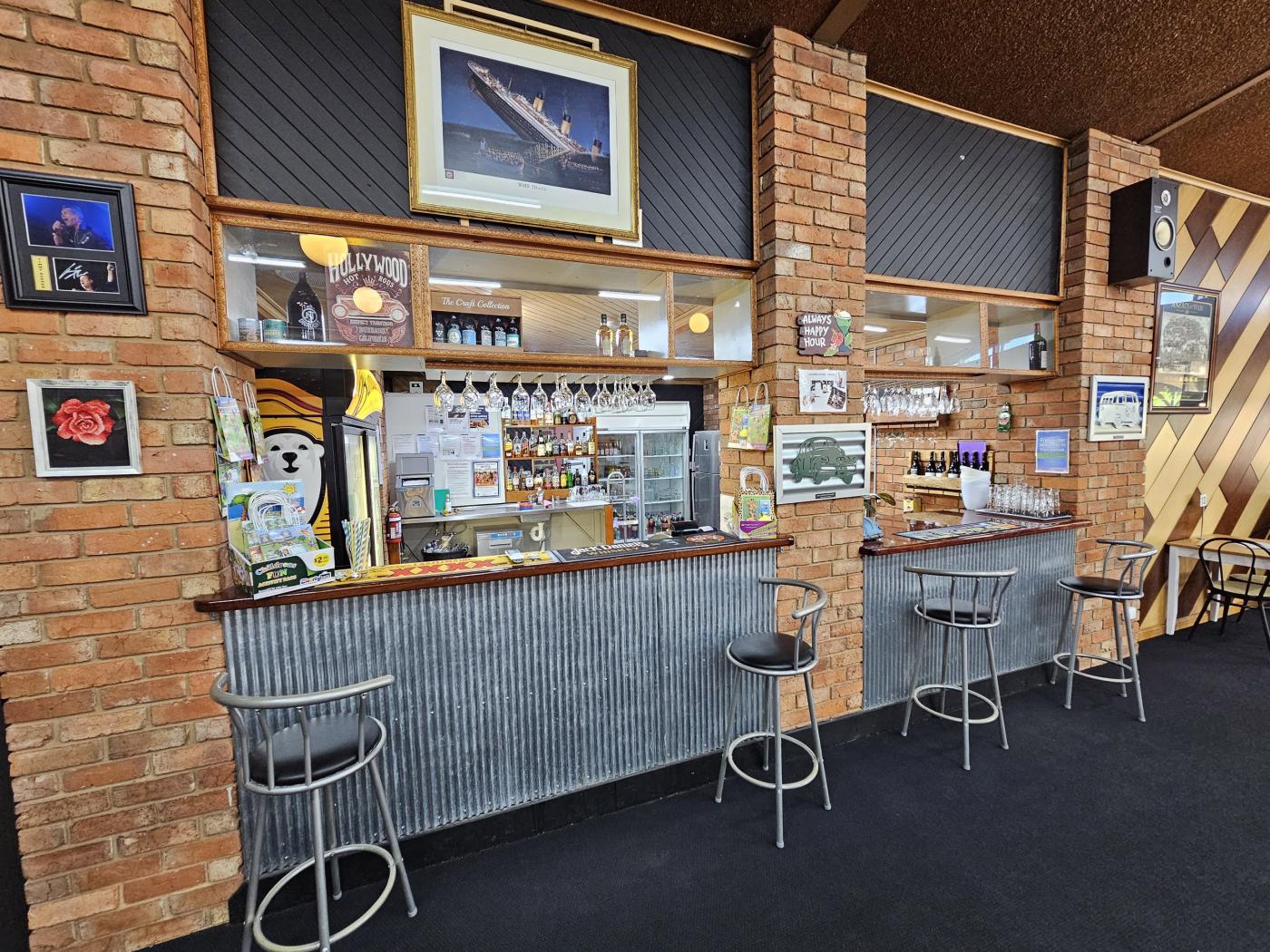 leasehold motel accommodation business for sale