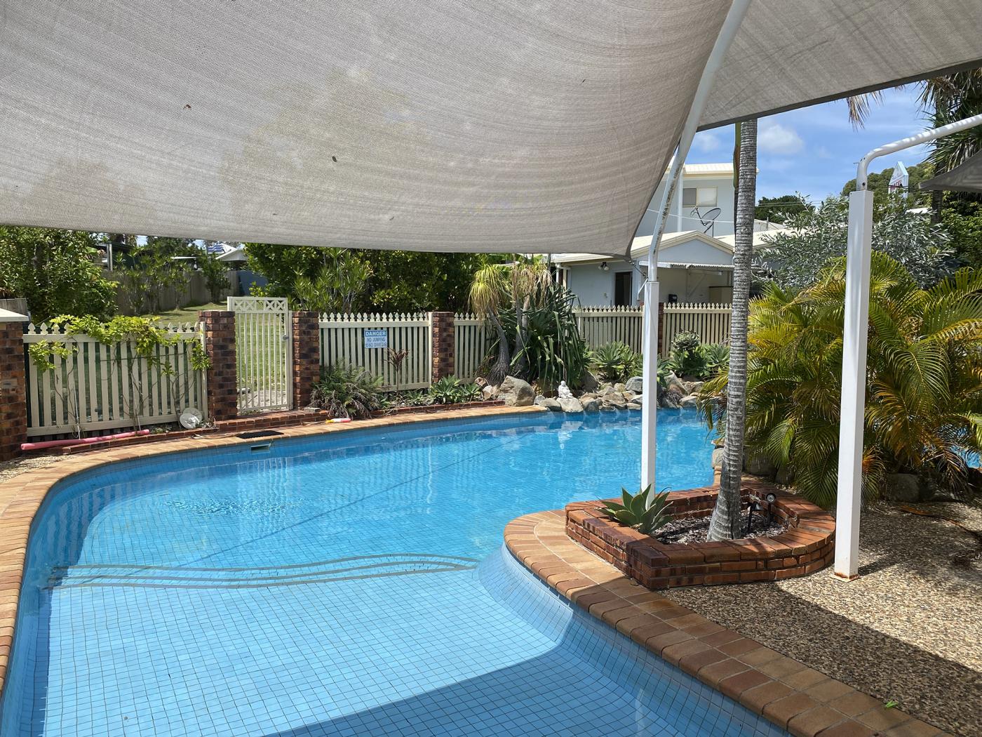 freehold motel accommodation business for sale