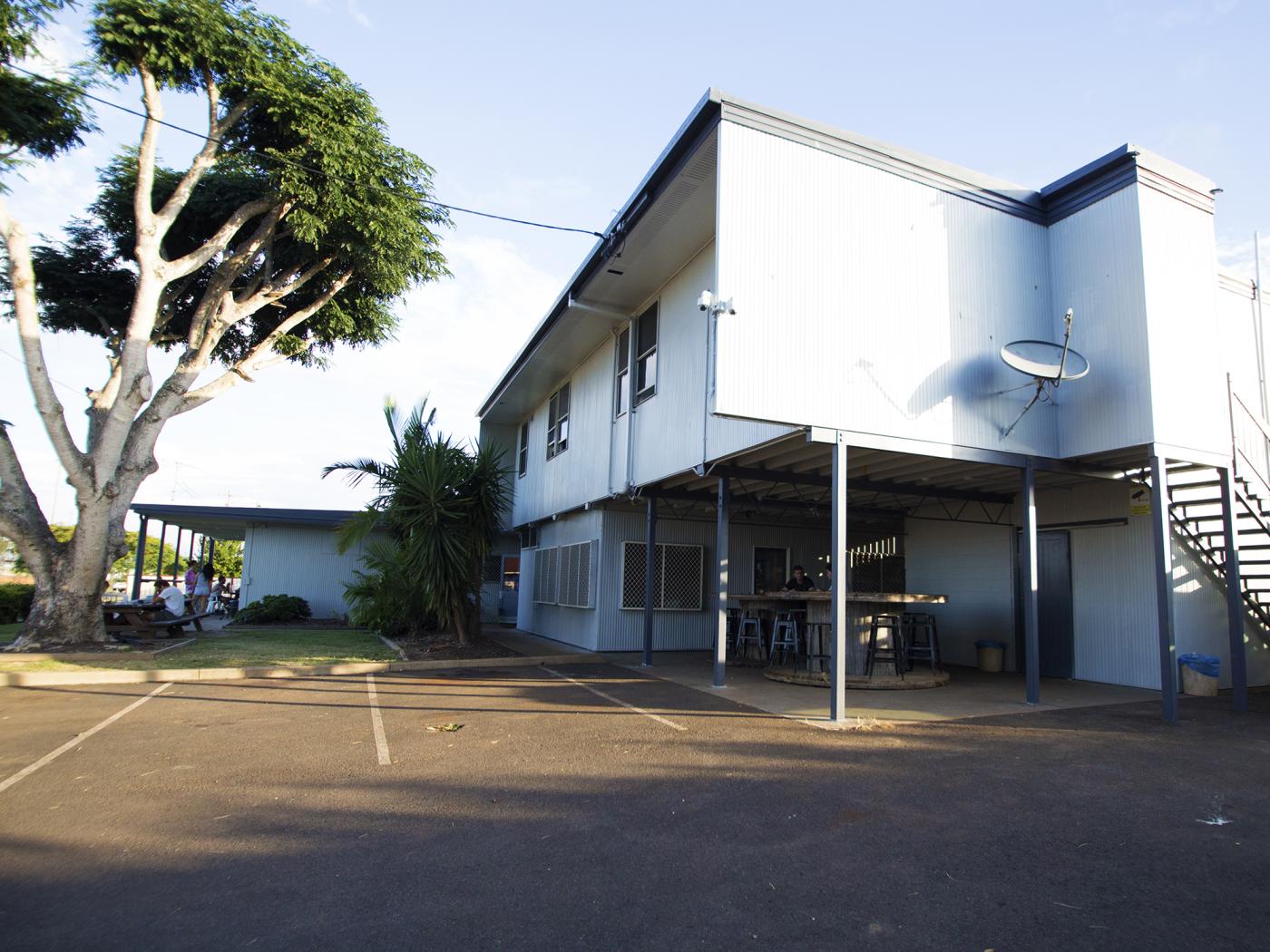 leasehold backpackers accommodation business for sale