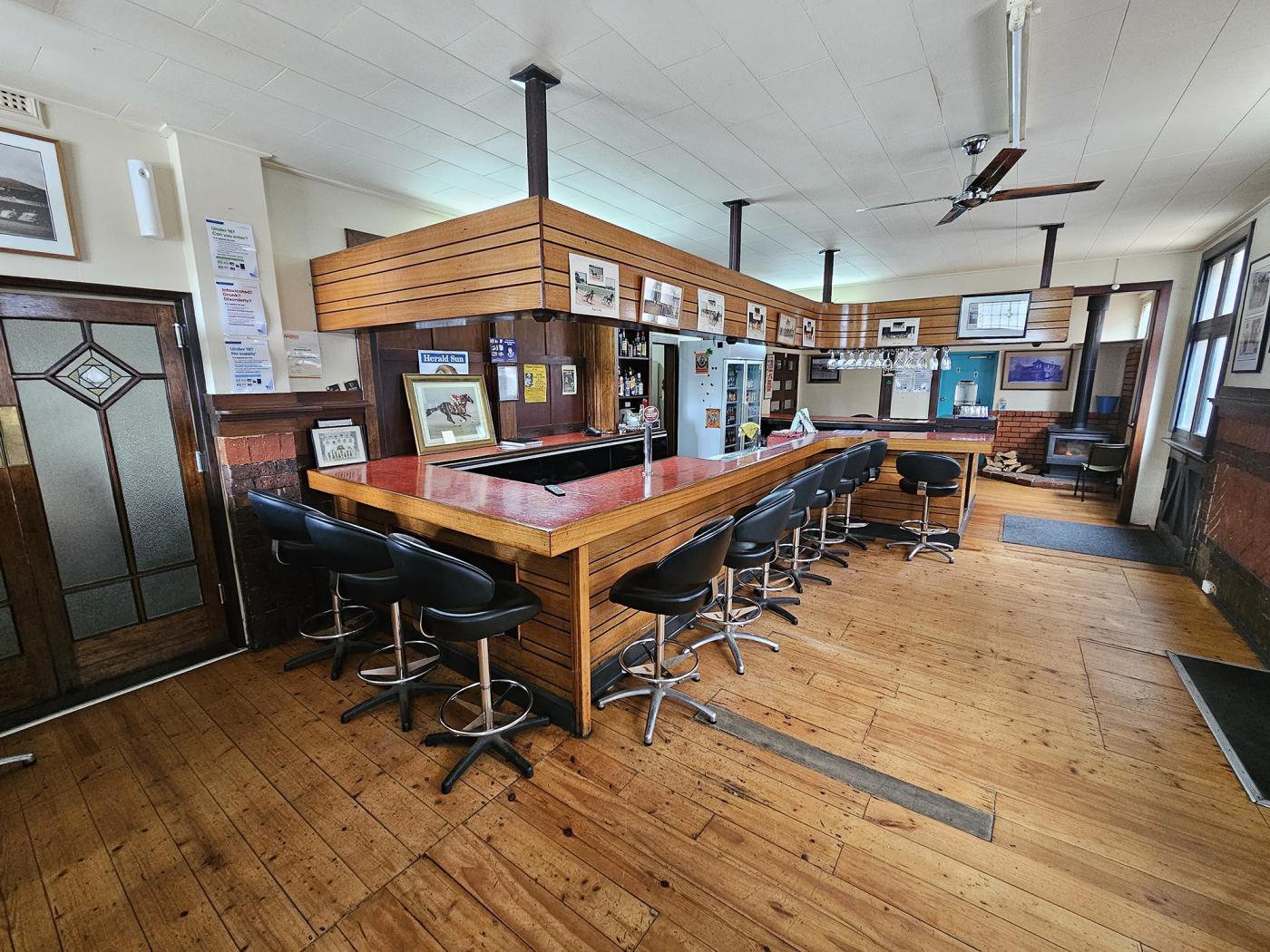 freehold hotel motel business for sale