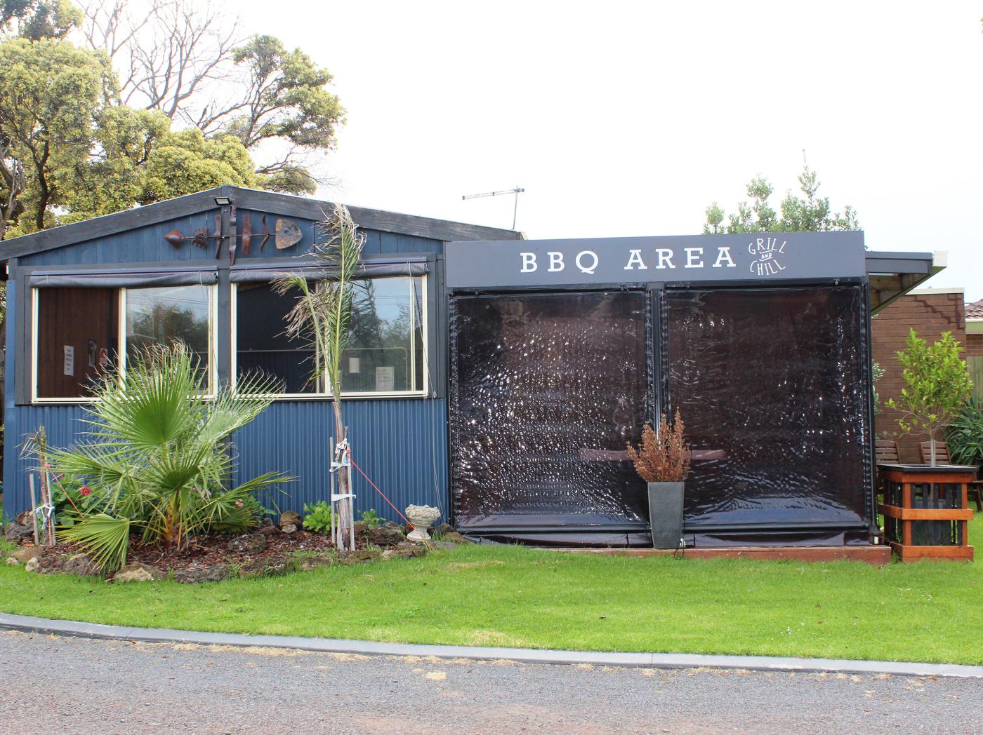 freehold motel accommodation business for sale