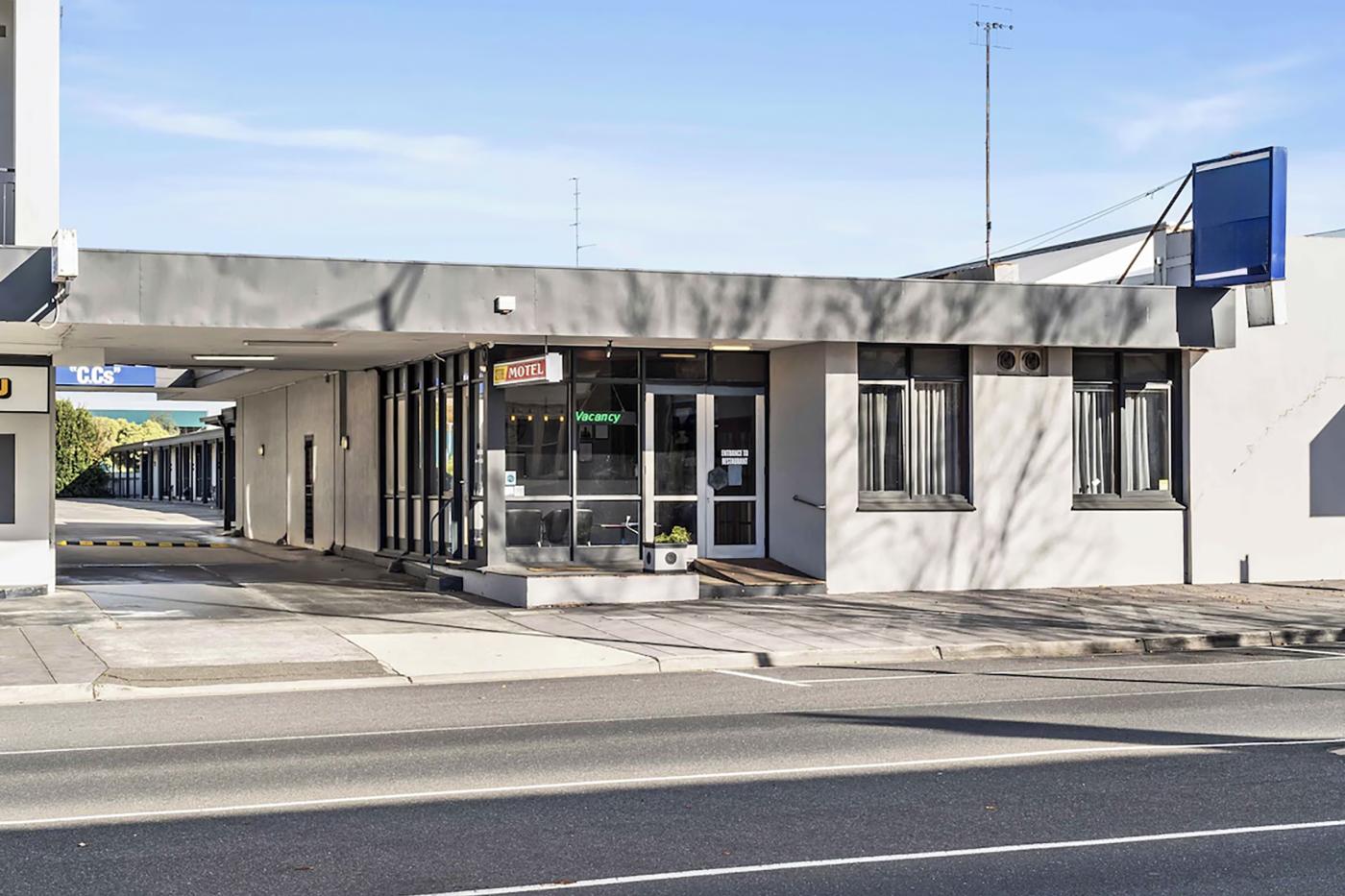 investment hotel motel business for sale