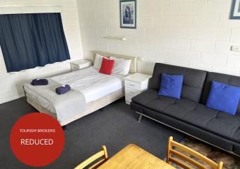 SMALL EASILY MANAGED, TRAMWAY MOTEL - 2086ML