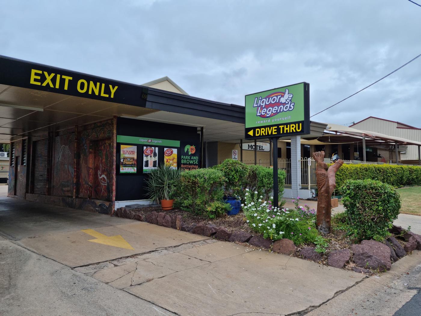 leasehold motel accommodation business for sale