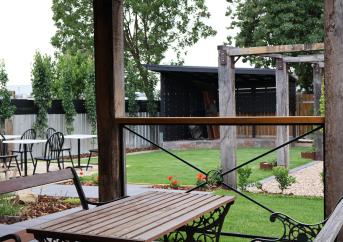 A Brand New Refurbished Hotel In The Heart Of The Goldfields - 148HL