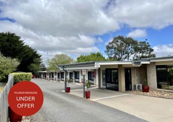 AN ABSOLUTE RIPPER LEASEHOLD MOTEL - 2682ML