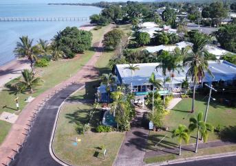 Money Maker Beachfront Leasehold, Walk to CBD And Lifestyle Business Opportunity - 2688ML