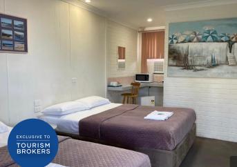 Mid NSW Coastal City - Freehold Motel and Workers’ Hostel - Renovation Dream - 1950MF