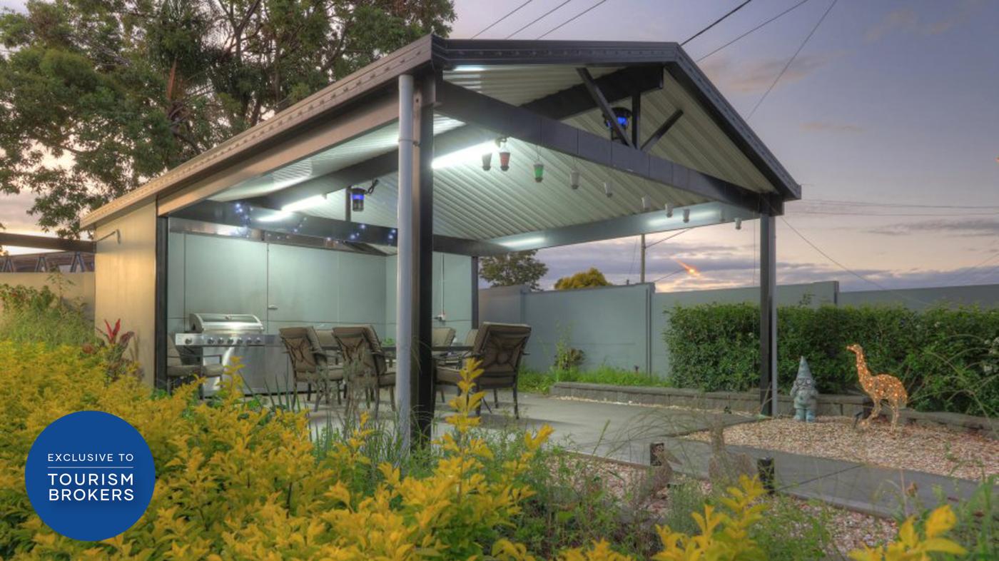 Leasehold accommodation motel business for sale