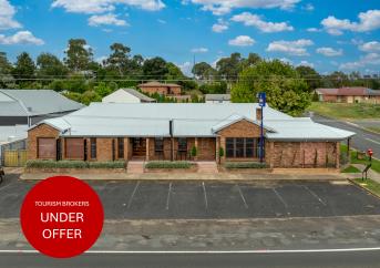 RARE FREEHOLD HOSPITALITY OPPORTUNITY IN ORANGE’S GROWING EASTERN CORRIDOR - 153HF