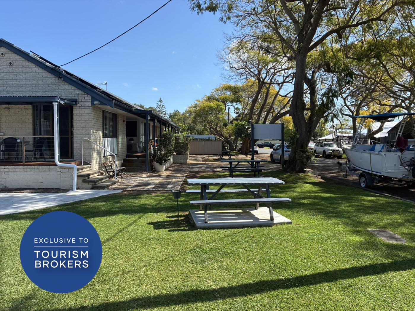 freehold motel accommodation business for sale