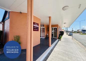 NORTH QUEENSLAND MOTEL, 27 YEAR LEASE, STRONG RETURNS - 2052ML
