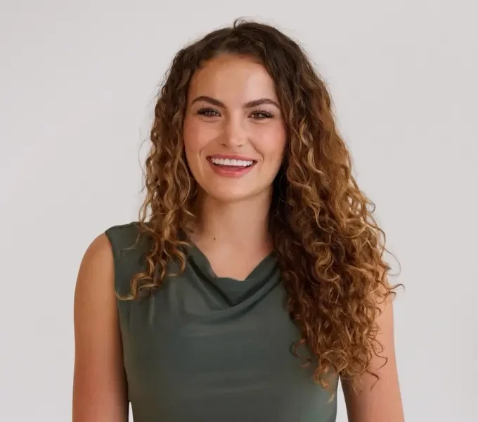 Angelina Sweeney photo