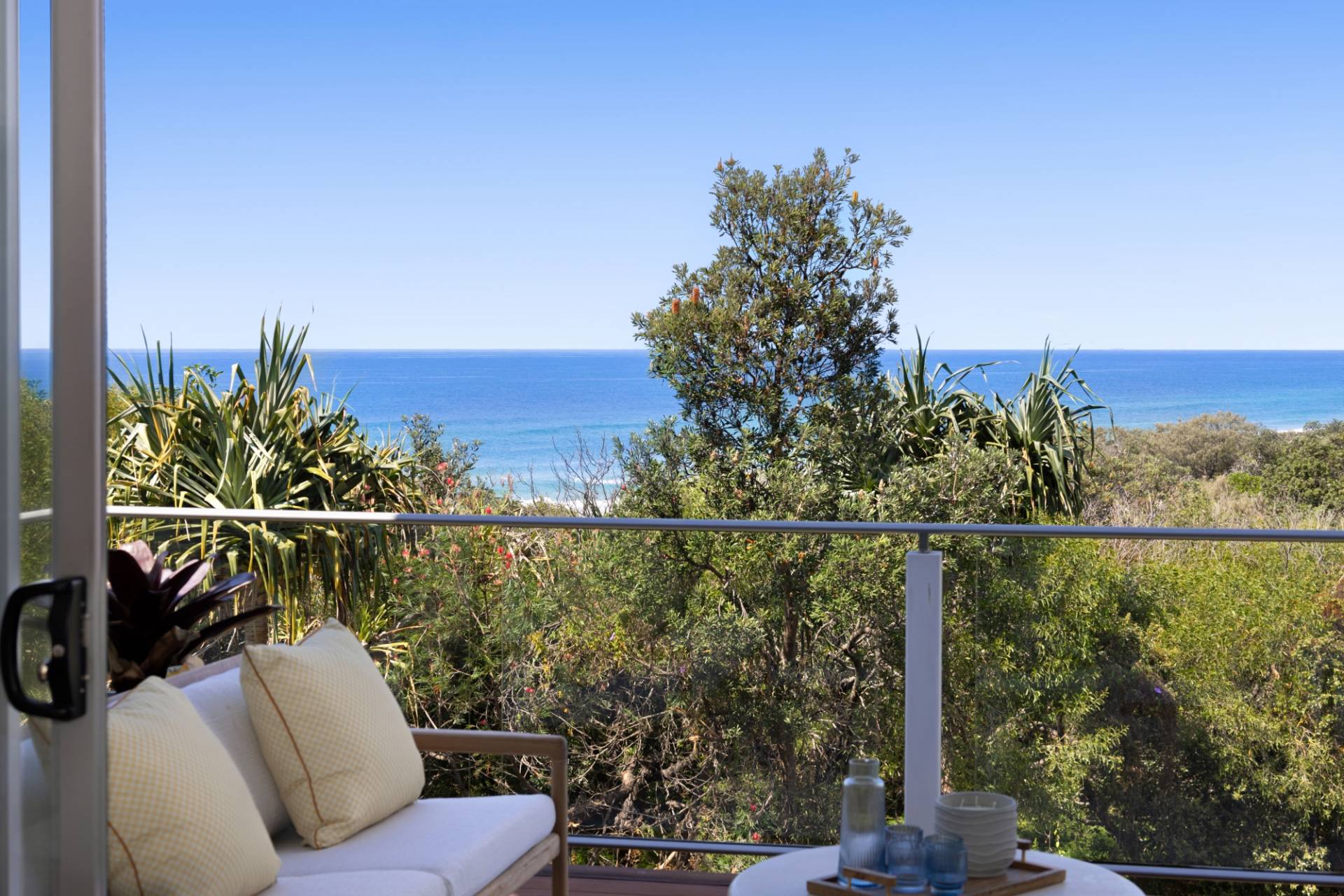 67 Orient Drive, Sunrise Beach - Thumbnail 2