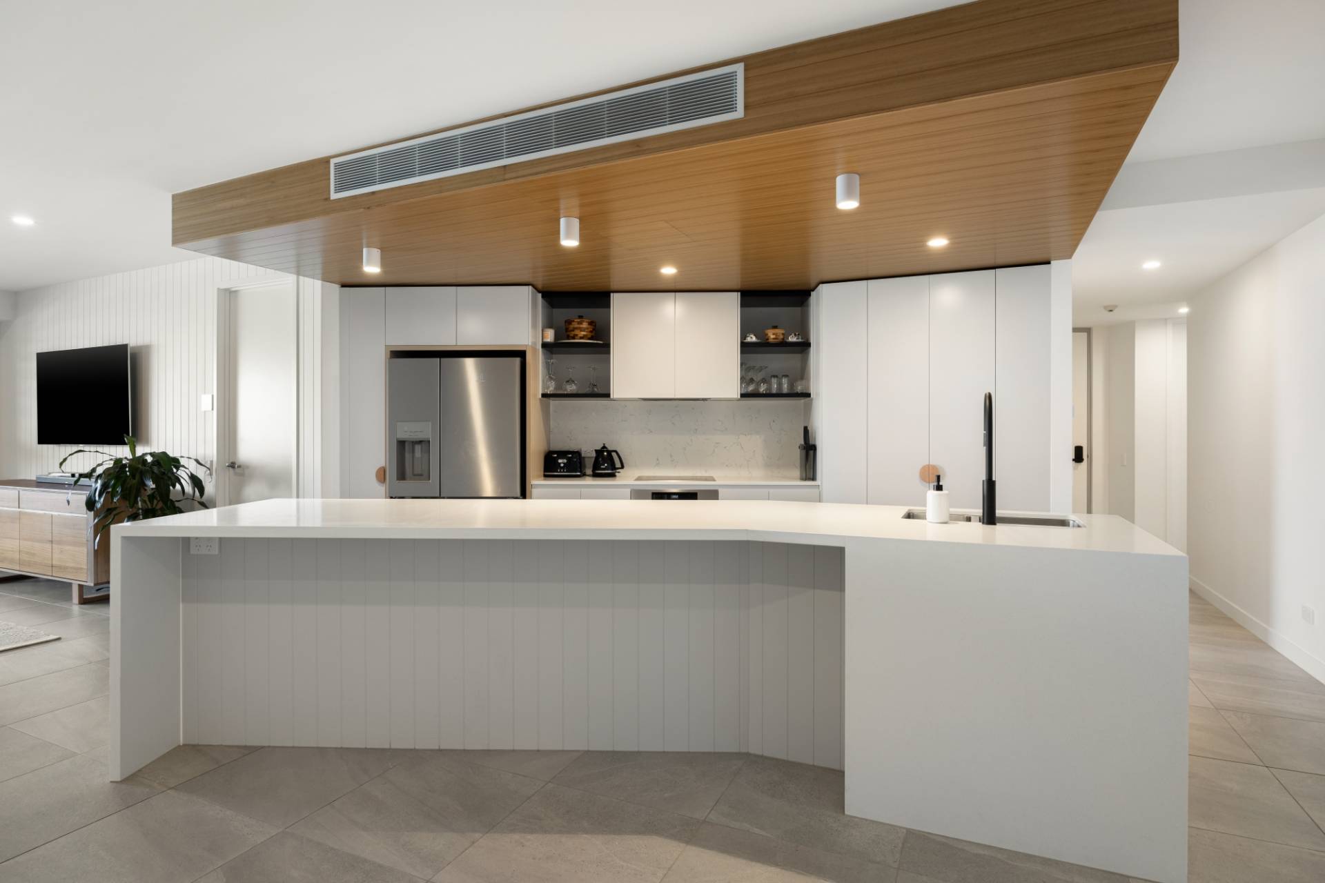 203, 118 Alexandra Parade, Alexandra Headland - Thumbnail 5