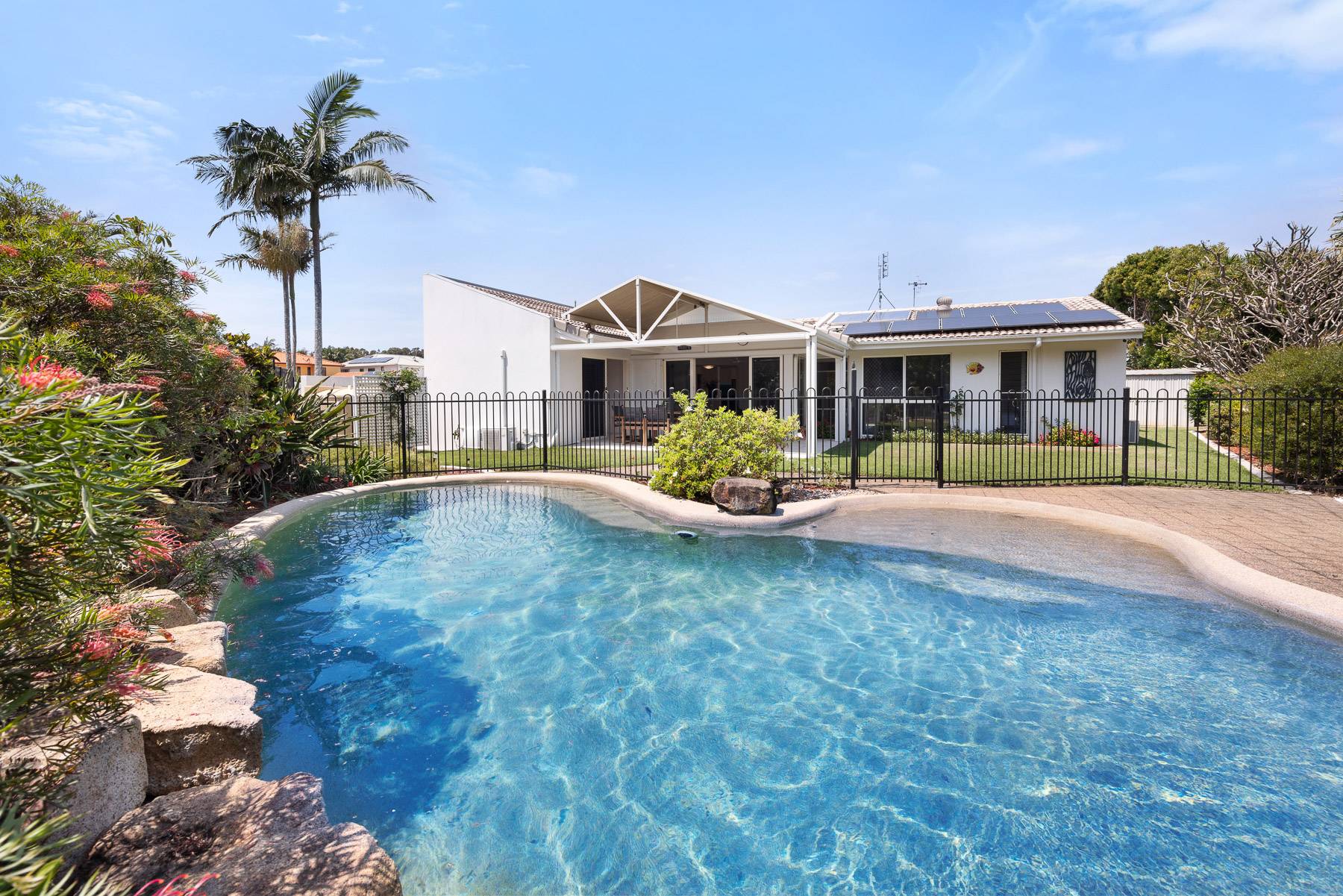 14 Kallatina Court, Mount Coolum - Thumbnail 2