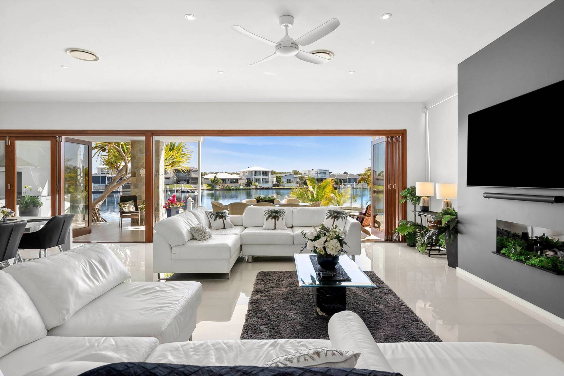 87 Bellanboe Circuit, Pelican Waters - Image 1
