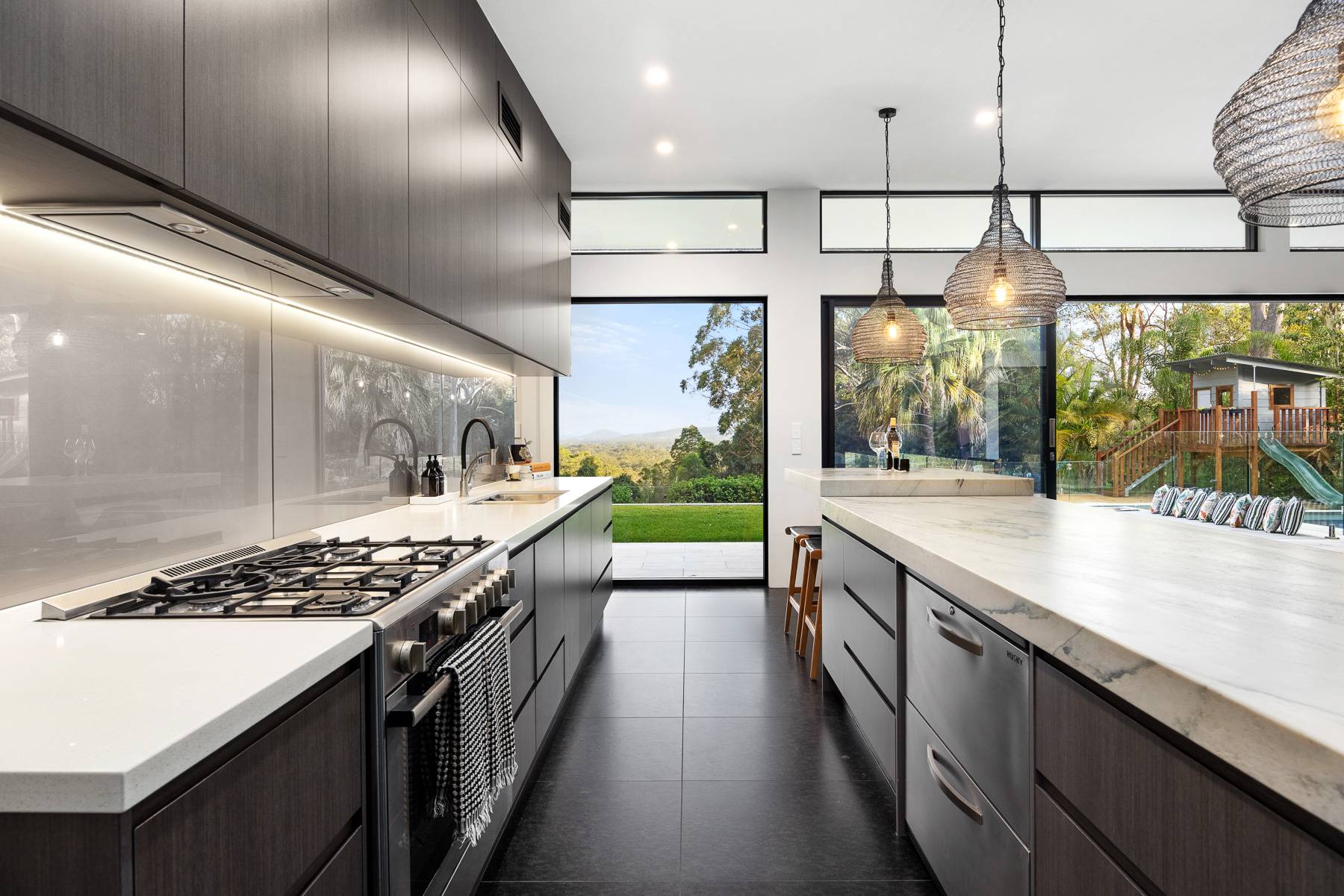 571 Sunrise Road, Tinbeerwah - Thumbnail 3