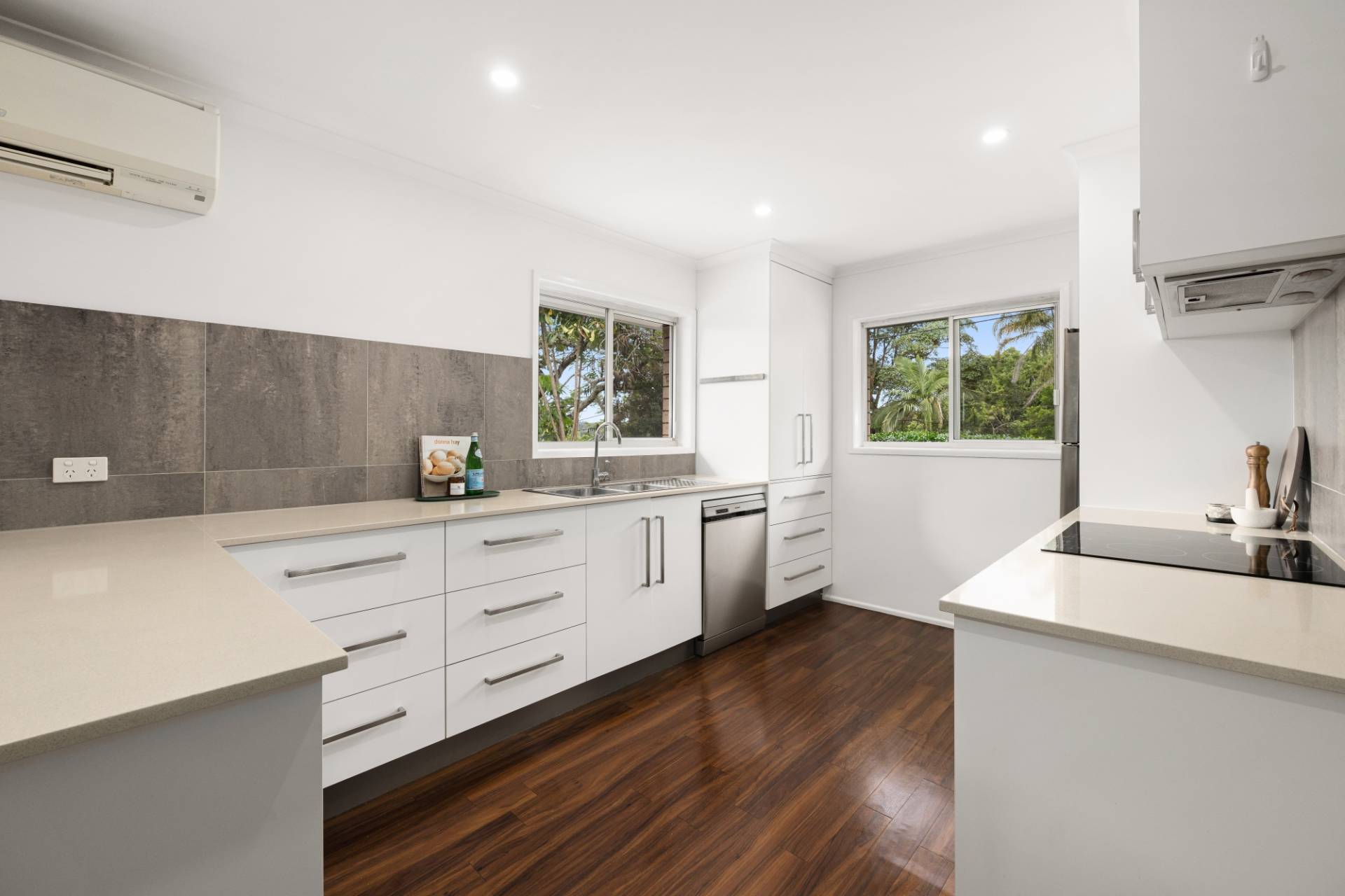 263 Panorama Drive, Rosemount - Thumbnail 3