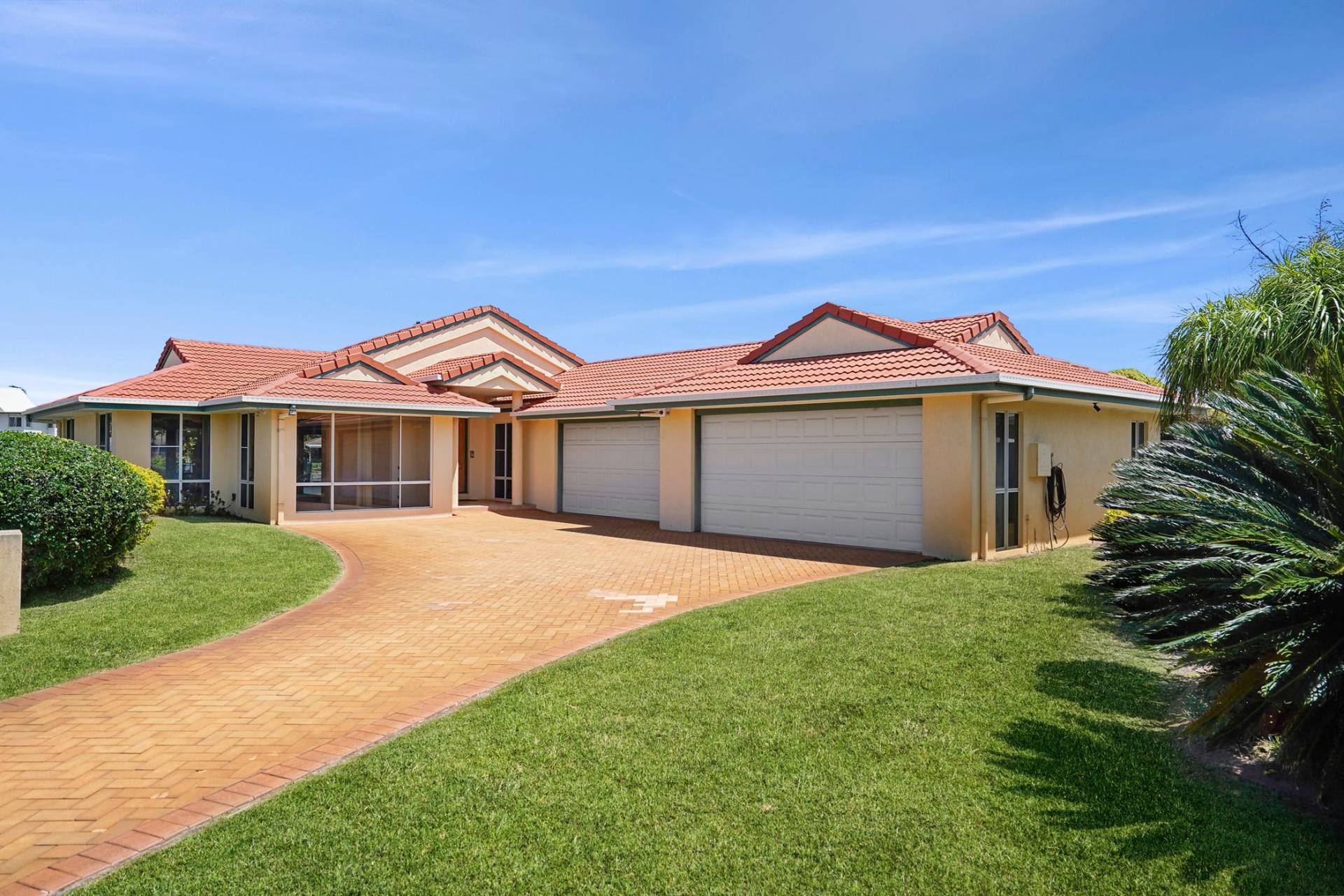 5 Eagle Court, Wurtulla - Thumbnail 2