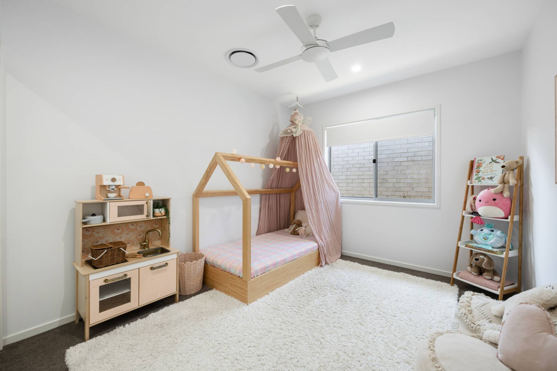12 Roseleaf Crescent, Palmview - Thumbnail 8